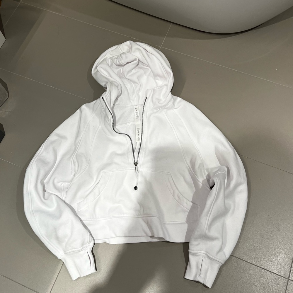 Lululemon Scuba